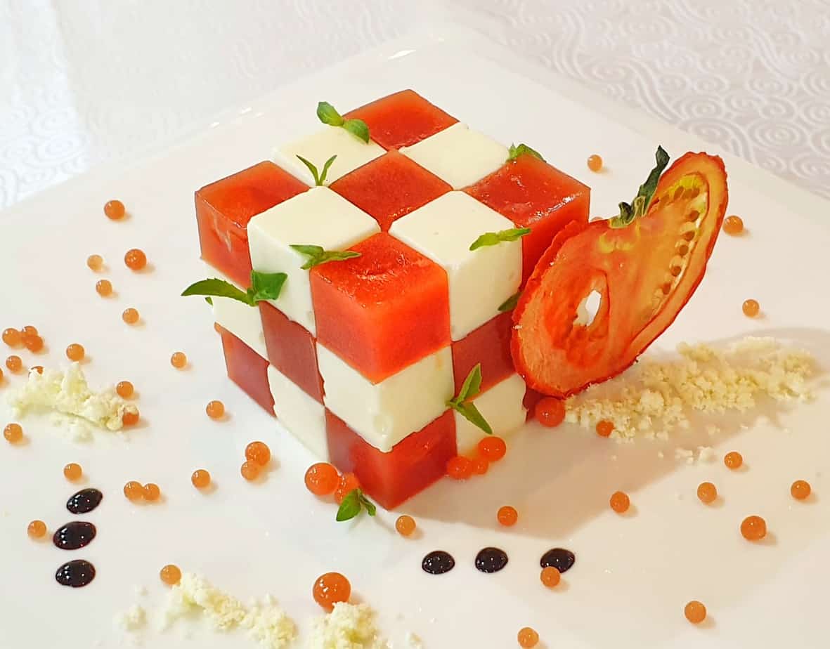 cube mato tomato mozarella