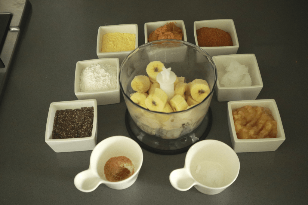 mix all ingredients for banana apple energy snack