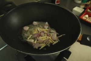 fry shallots and garlic