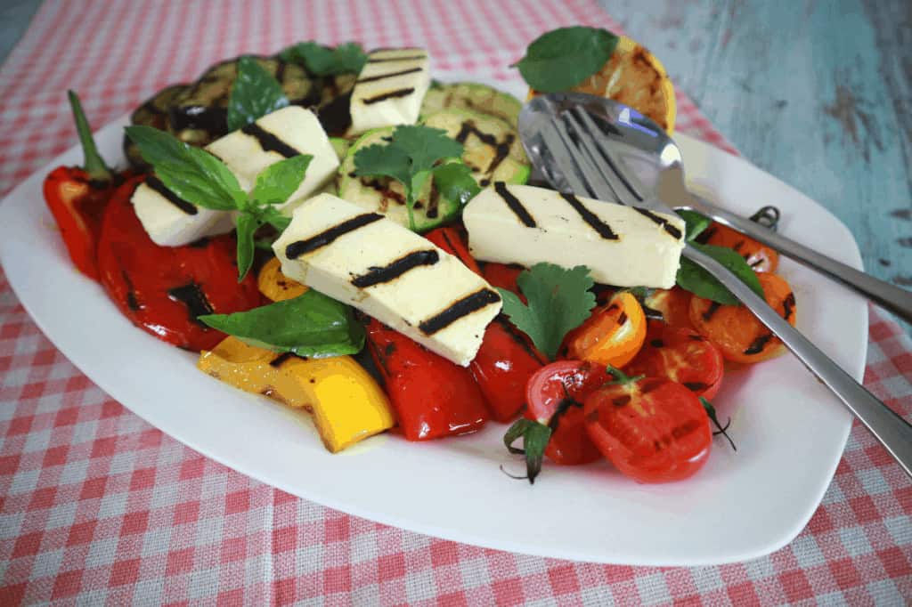 grilled halloumi salad