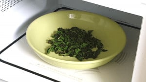 drying fresh mint leaves