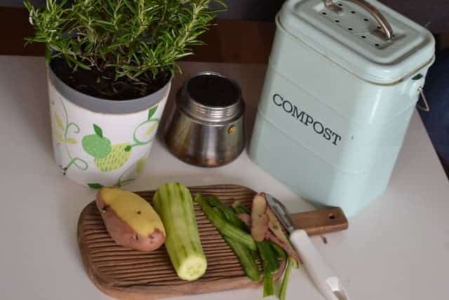 3 Best Indoor Kitchen Composters