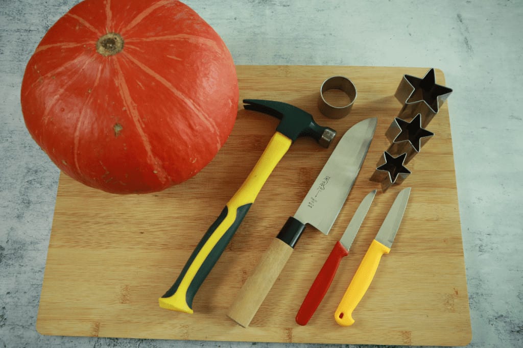 knives and other tools to carve a pumpkin