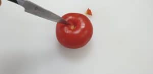 cut the petuncle from the tomato