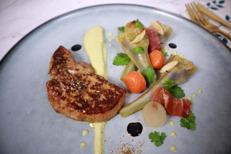 Foie gras poêlé with artichokes