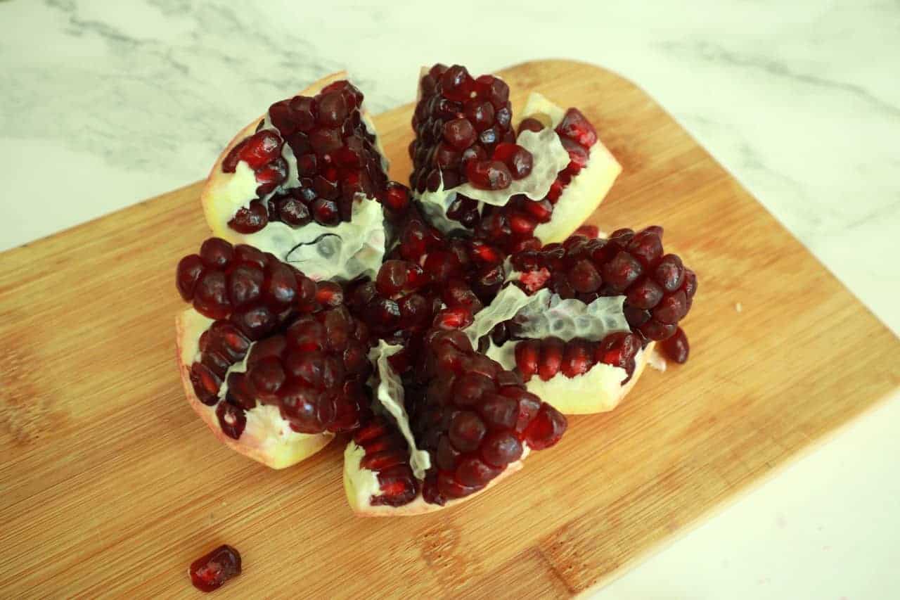 How To Open A Pomegranate Without Being Messy Culinary Ambition   Open Pomegranate 