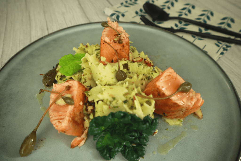 salmon tagliatelle