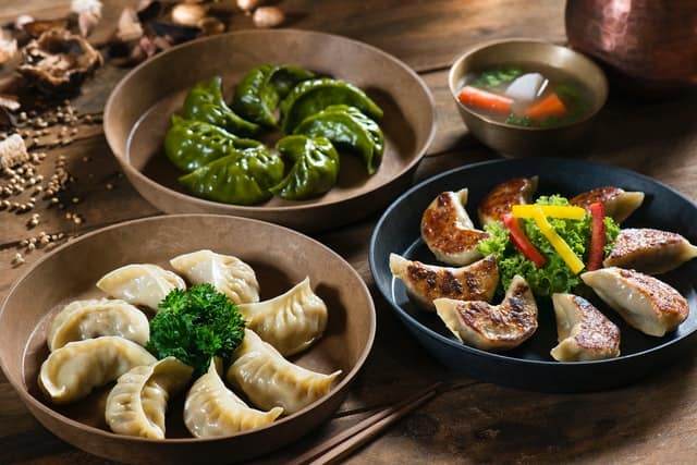 7 Lucky Foods for Chinese New Year