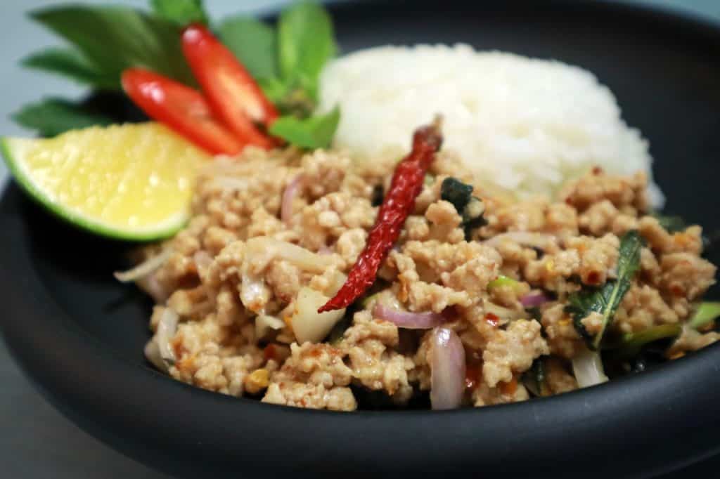 larb moo Thai minced pork salad