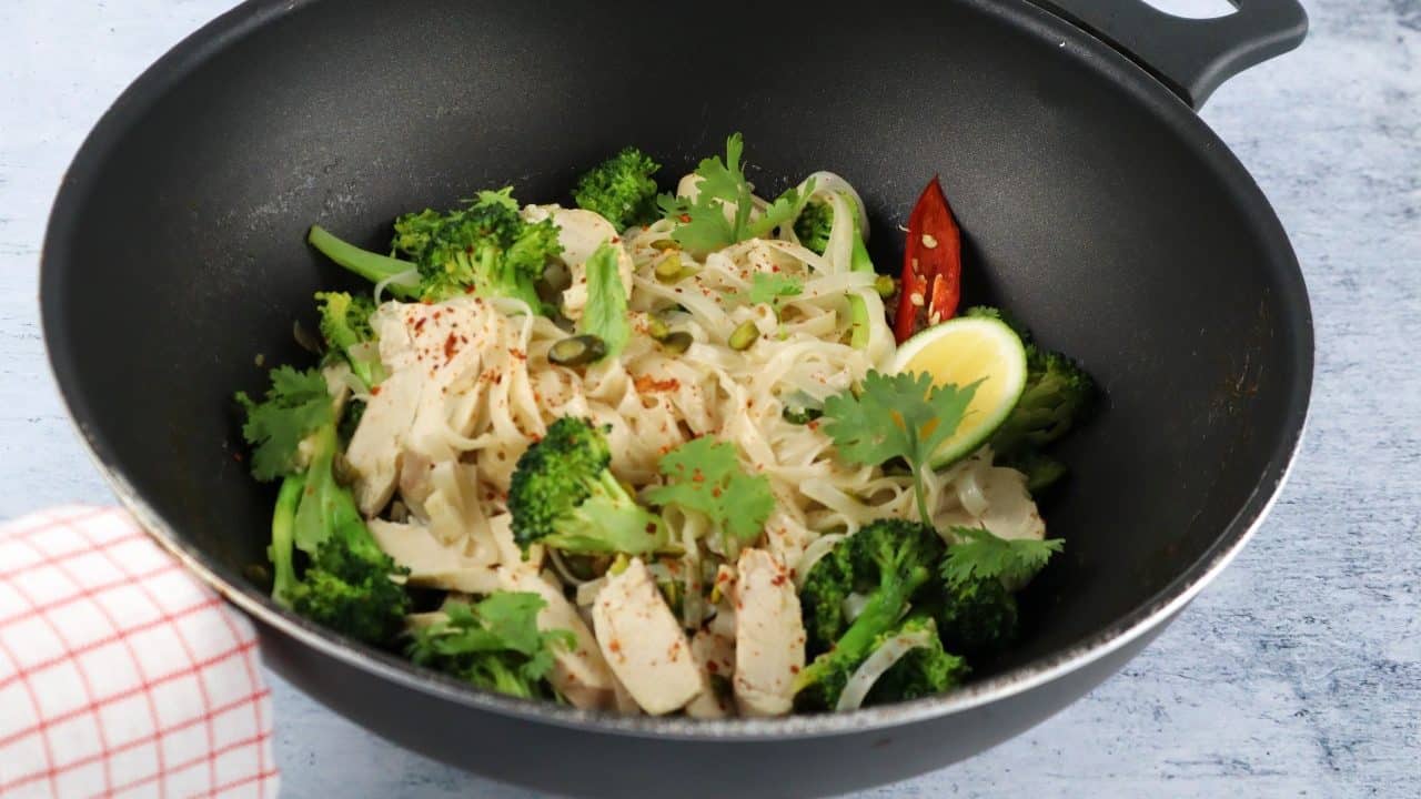 rice noodles an overview of 9 commonly eaten asian noodles - sauteed chicken rice noodles edited - An Overview of 9 Commonly Eaten Asian Noodles