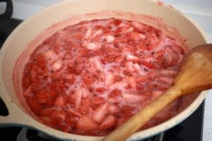 strawberry pie filling boiling