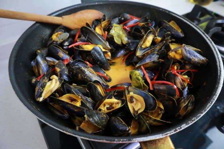 Mussels in a Thai Red Curry