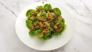 mussel salad with boston lettuce