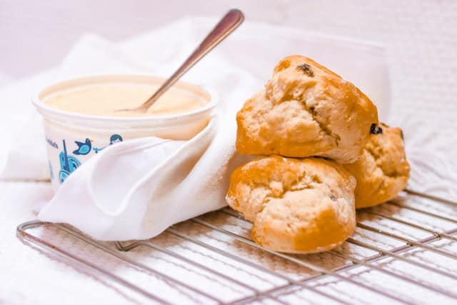 scones with clotted cream