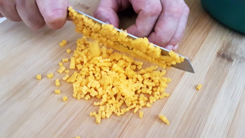 cutting a brunoise