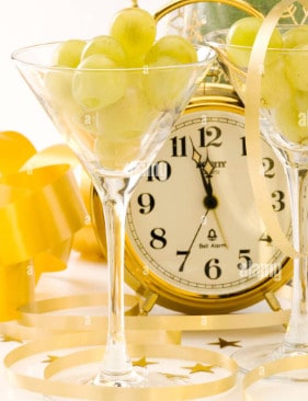 Eating 12 Grapes at Midnight on New Year's Eve - Origin & Meaning