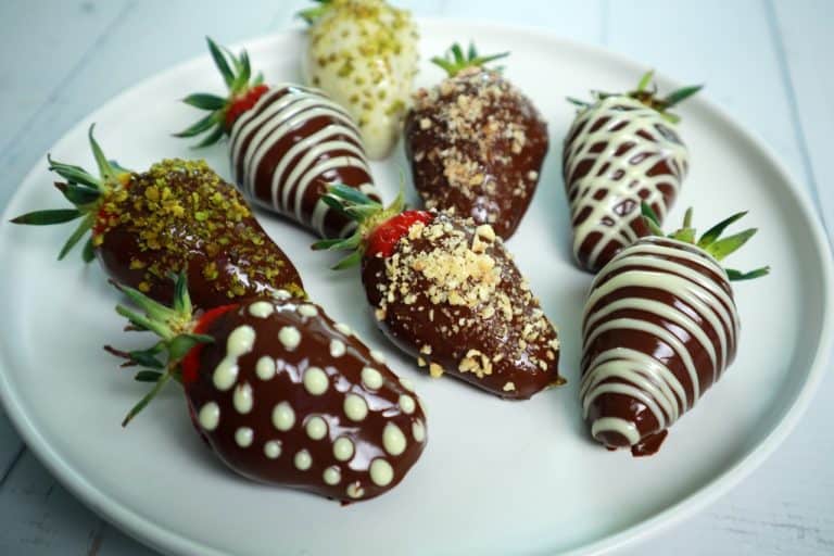 Gourmet Strawberries Dipped in Chocolate