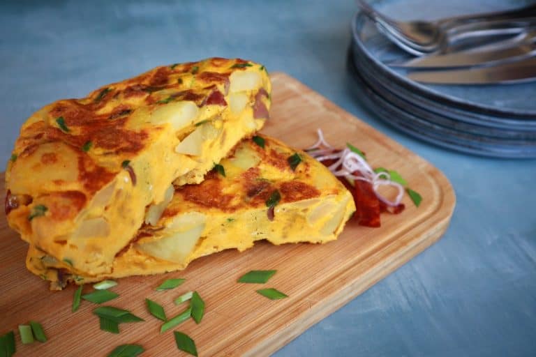 Tortilla de Patatas – Traditional Spanish Omelette