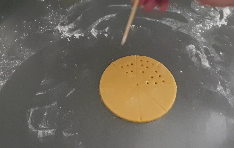 Shaping Shortbread Parmesan Shortbread Cookies - A Delicious Addition To Any Meal ...