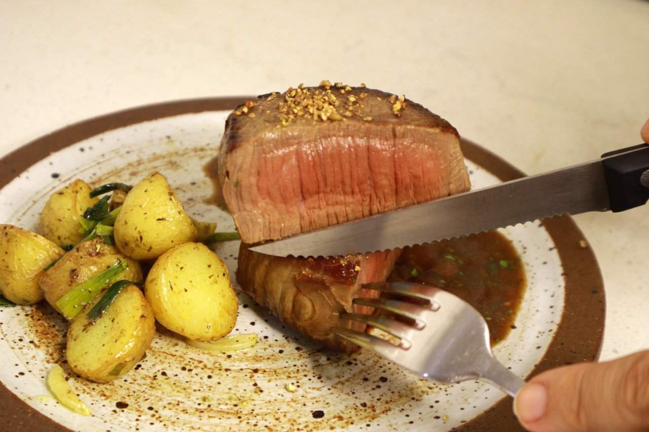 Flavourful Beef Rump Steak With Onion Sauce - Culinary Ambition