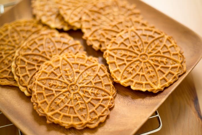 Get Pretty Perfection with the best Pizzelle Makers