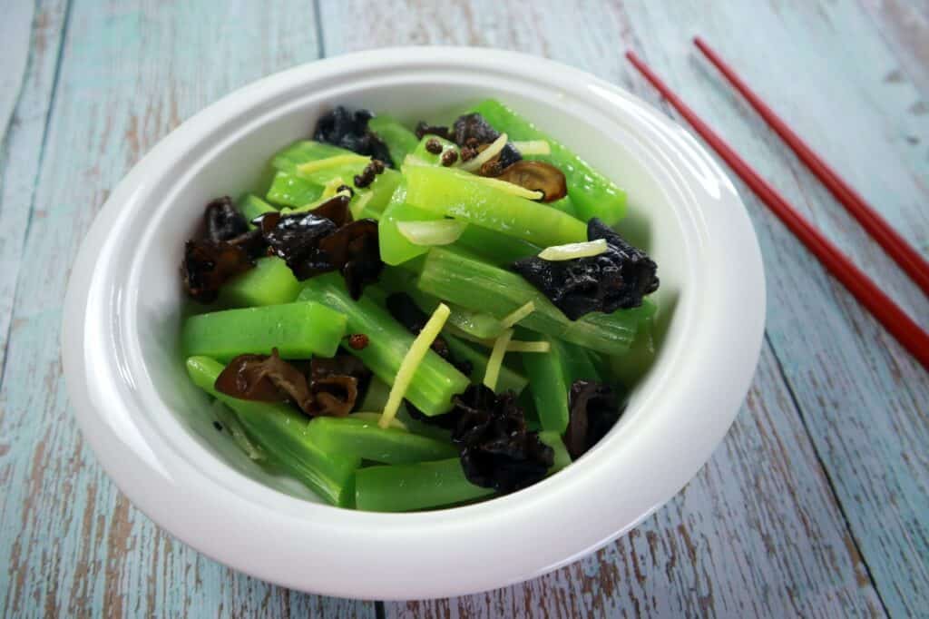 stir fried stem lettuce