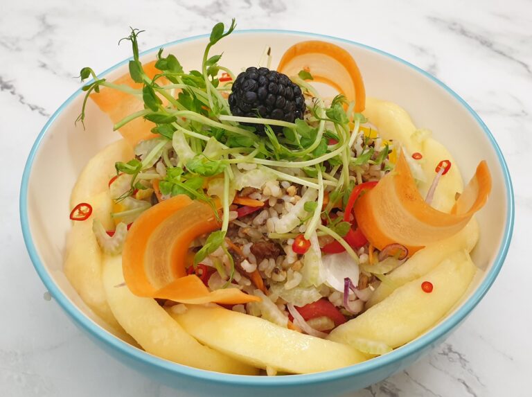 Healthy Rainbow Summer Salad