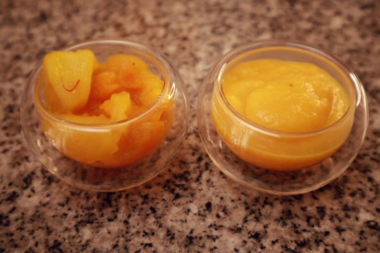 Quick Apple Apricot and Saffron Compote