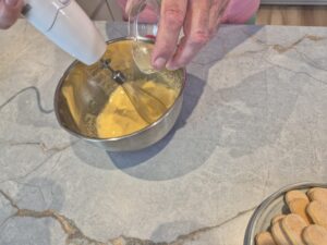 whipping cream for tiramisu
